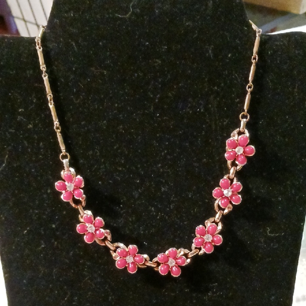 Romantic Red Floral Cluster Necklace